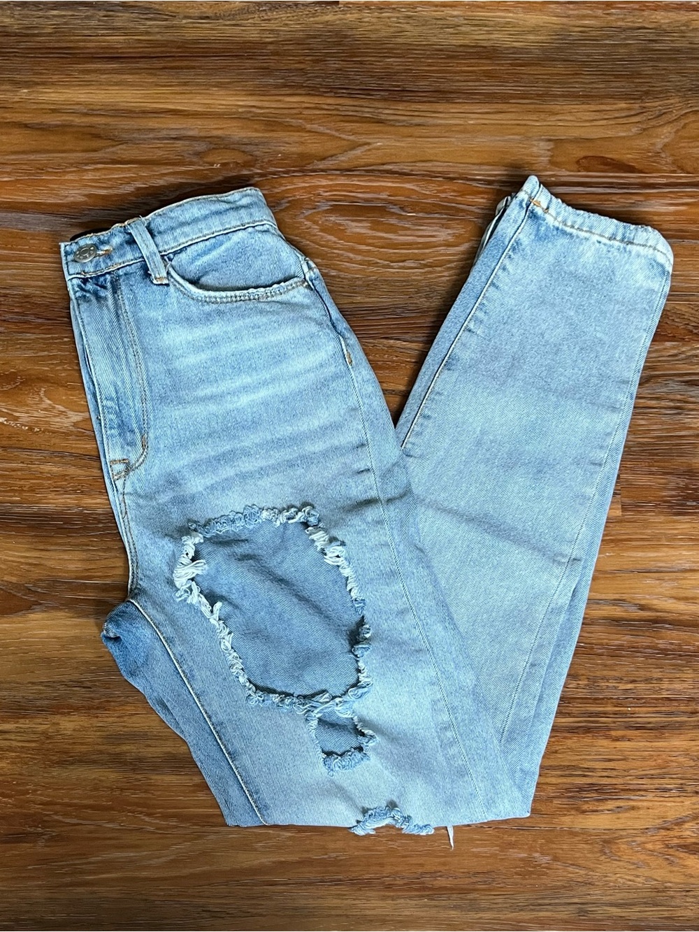 BDG Light Wash Heavily Distressed Mom Highrise - Size 24